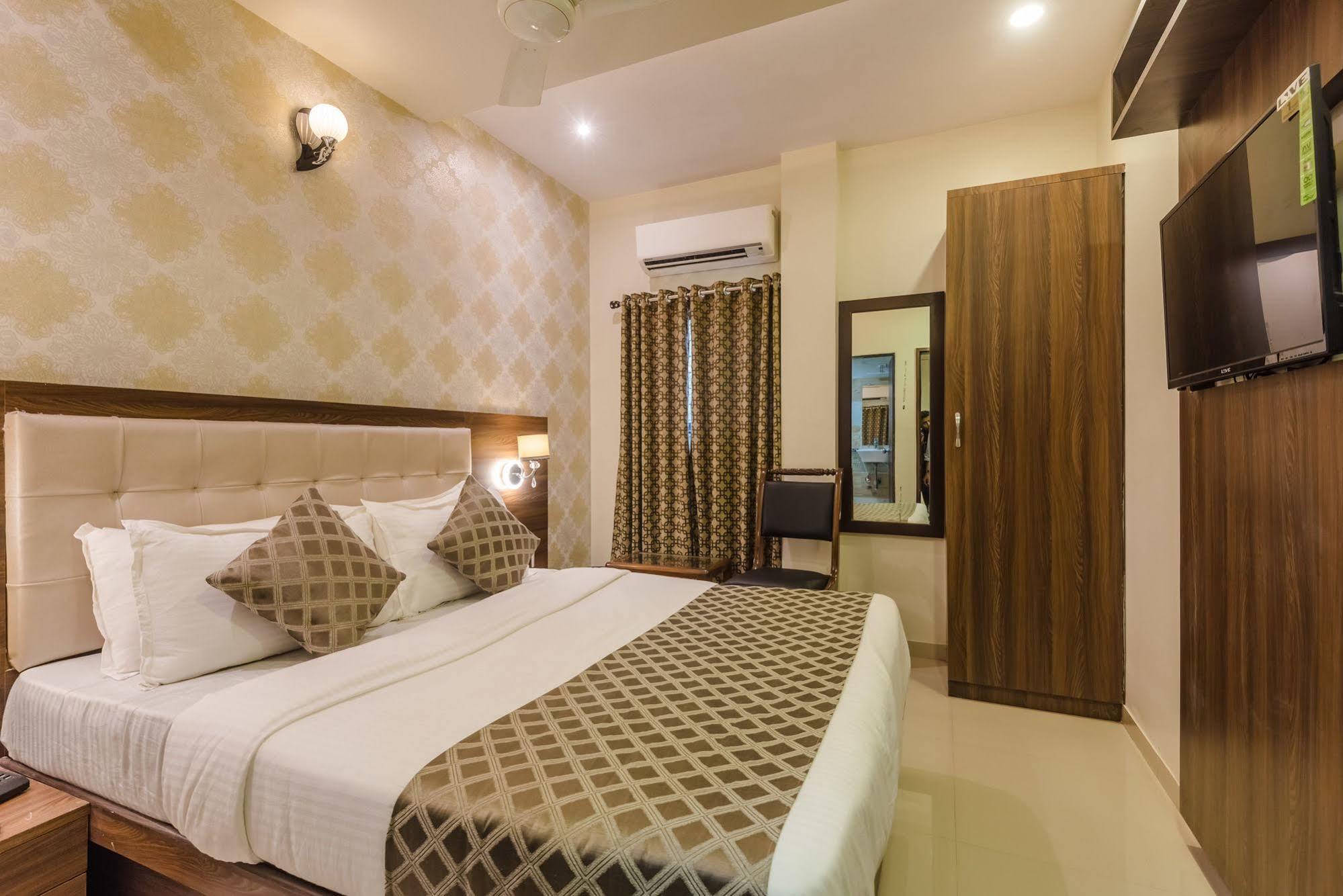 Hygienic Hotel Liberty Plaza Mumbai Luaran gambar